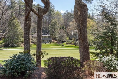 This beautifully updated condominium in Highlands, North - photo 26