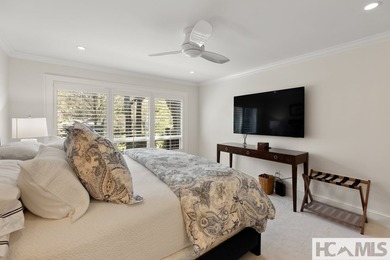 This beautifully updated condominium in Highlands, North - photo 28