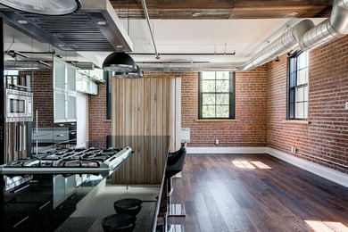 Welcome to 1830 Rue Panet, apartment 412! This corner - photo 9