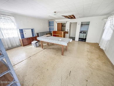 Located in a quiet country setting just minutes from town, 1560 - photo 35