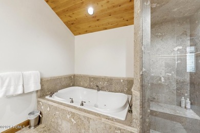 Rare mid-mountain Deer Valley townhome on Lucky Star Drive - photo 41