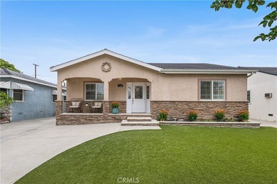 Redesigned and move-in ready, this exceptional Carson Park home - photo 1