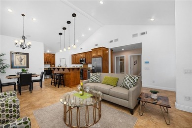 Redesigned and move-in ready, this exceptional Carson Park home - photo 4