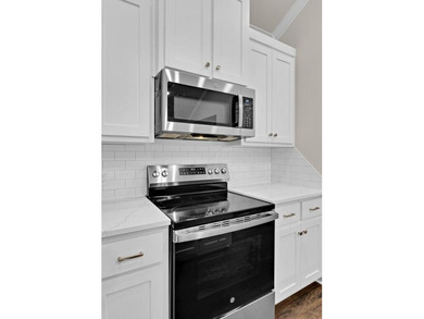 Motivated Seller. Offering buyer incentives. Morris Court is