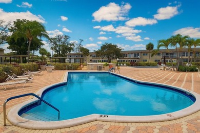 Beautifully updated 2-bedroom, 2-bath residence located in the - photo 3