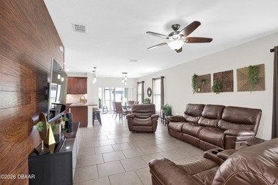 Now available, this beautifully maintained waterfront residence - photo 8