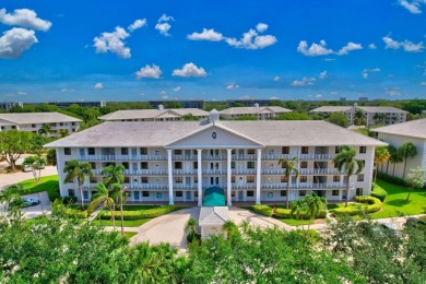 Lake Condo For Sale in Boca Raton, Florida