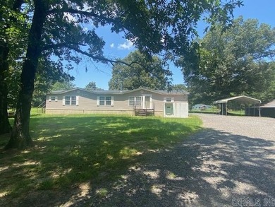 Stunning mountain views and open pastureland sets the scene for - photo 2
