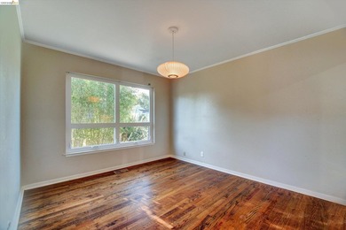 Charming property in Richmond's North & East neighborhood set on - photo 11
