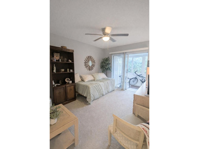 Great Location Near to Community Center! 2nd Floor, End Corner - photo 13