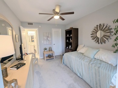 Great Location Near to Community Center! 2nd Floor, End Corner - photo 14