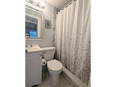 Great Location Near to Community Center! 2nd Floor, End Corner - photo 15