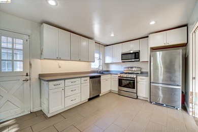 Charming property in Richmond's North & East neighborhood set on - photo 16