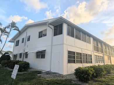 Great Location Near to Community Center! 2nd Floor, End Corner - photo 19