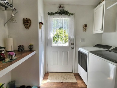 Nestled in the highly sought-after Cedar Terrace neighborhood - photo 21