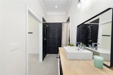 Innovative cutting edge modern contemporary one level offers - photo 21