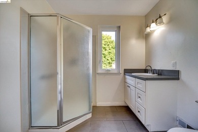 Charming property in Richmond's North & East neighborhood set on - photo 24