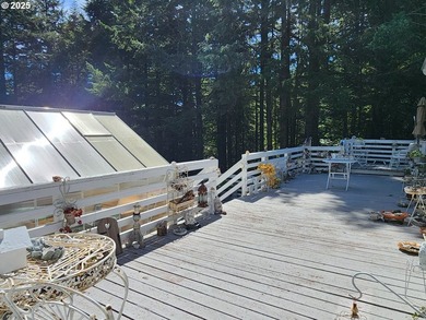 Nestled in the highly sought-after Cedar Terrace neighborhood - photo 24