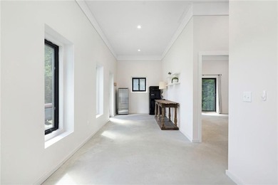 Innovative cutting edge modern contemporary one level offers - photo 28