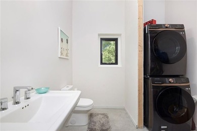 Innovative cutting edge modern contemporary one level offers - photo 29