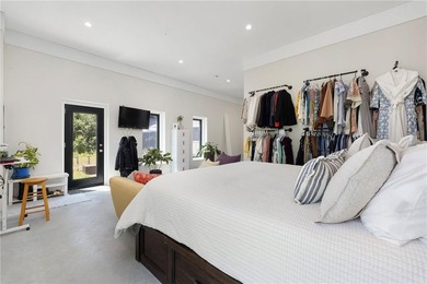 Innovative cutting edge modern contemporary one level offers - photo 33