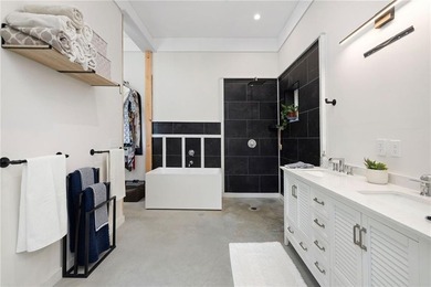 Innovative cutting edge modern contemporary one level offers - photo 34