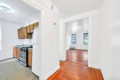 Welcome to this exceptional multi-family residential building - photo 8