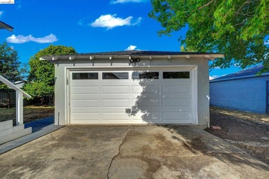 Charming property in Richmond's North & East neighborhood set on - photo 39