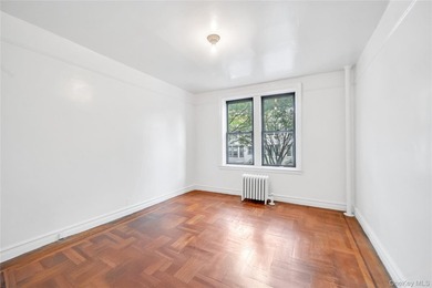 Welcome to this exceptional multi-family residential building - photo 10