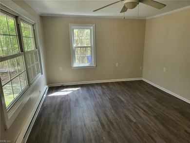WOW! Yes you can own a 2 bedroom, bath cottage in Newport News - photo 6