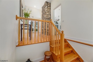 Contemporary Elegance with Stunning Lake Views. Welcome to this - photo 9