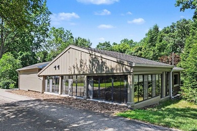 Welcome Home to 403 Mineral Springs Blvd! Imagine waking up in a - photo 8