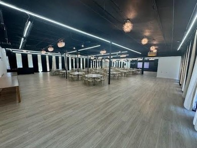 Located 5 minutes from Halcyon! Welcome to 5000 McGinnis Ferry