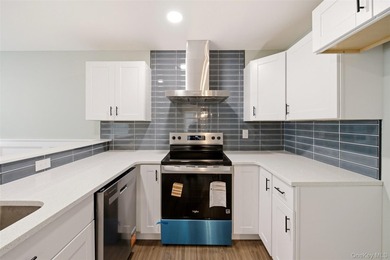 Move right into this refurbished and updated 2 Bedroom Ranch - photo 12