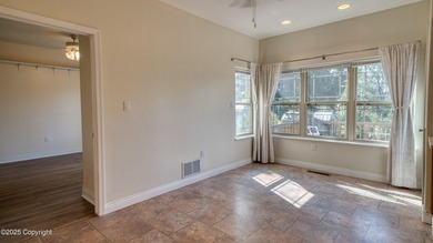 Beautifully maintained 4 bed, 3 bath custom home with 2,624 sq - photo 14