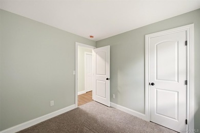 Move right into this refurbished and updated 2 Bedroom Ranch - photo 14