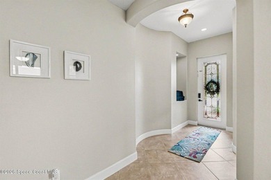 Beautifully updated Mediterranean style home located in the - photo 14