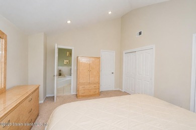 Welcome to 34 Darnell Lane, a well maintained versatile 2 family - photo 21