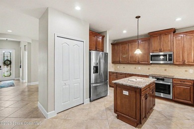 Beautifully updated Mediterranean style home located in the - photo 22
