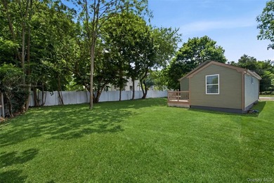 Move right into this refurbished and updated 2 Bedroom Ranch - photo 24