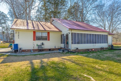 Nick-a-Jack Lake Home For Sale in Jasper Tennessee
