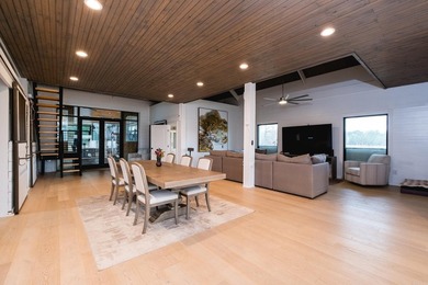 Private barndominium retreat on approximately 71 acres behind a - photo 7