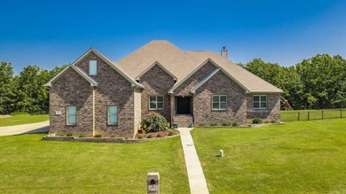 Stunning two level custom-built brick house with a large bonus - photo 1