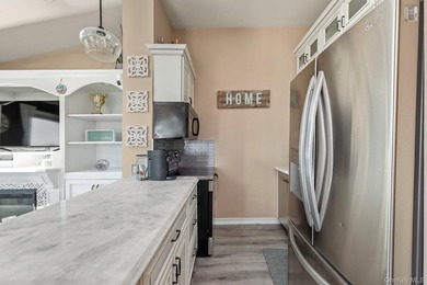 Welcome To The Anchorage - A Beautifully Updated 1 Bedroom, 1 - photo 5