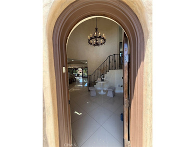 THE PINNACLE OF COSTA MESA LUXURY. In a market of predictable - photo 4