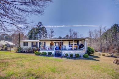 Lake Sinclair Home For Sale in Milledgeville Georgia