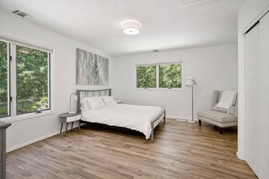 Light-filled estate on 1.56 private acres, recently upgraded - photo 11