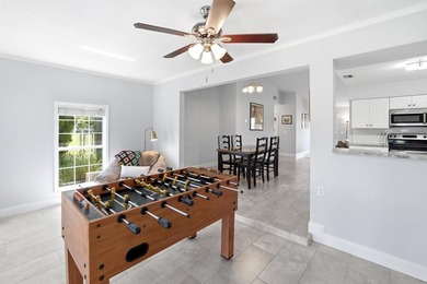 Looking for a cute, renovated 2 bed/2 bath, with no HOA, a large - photo 12
