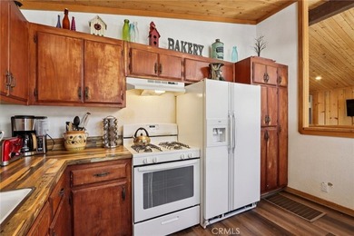 Moonridge mountain chalet with ski slope views! Nestled in the - photo 15