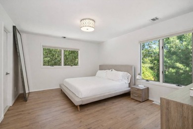 Light-filled estate on 1.56 private acres, recently upgraded - photo 19